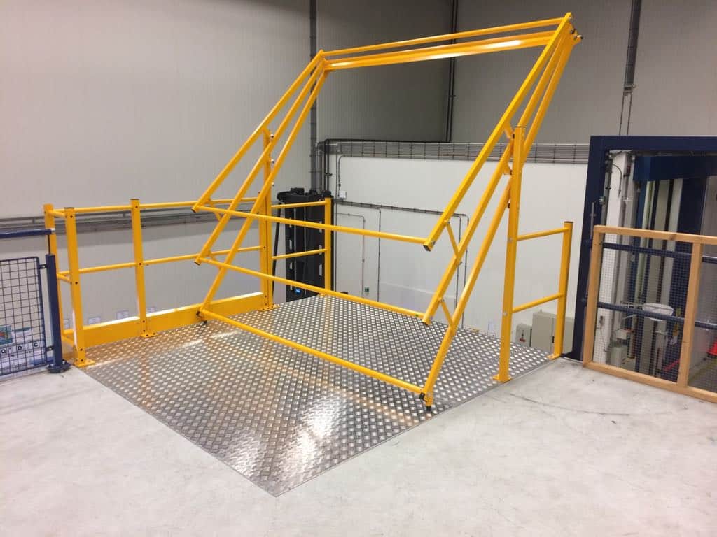 Pallet Gate with wear plate